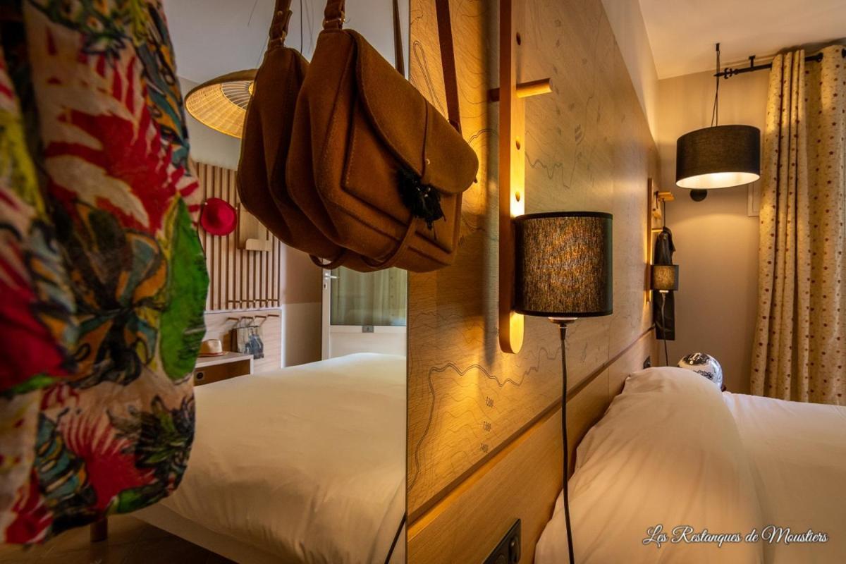 Hotel Les Restanques De Moustiers מראה חיצוני תמונה
